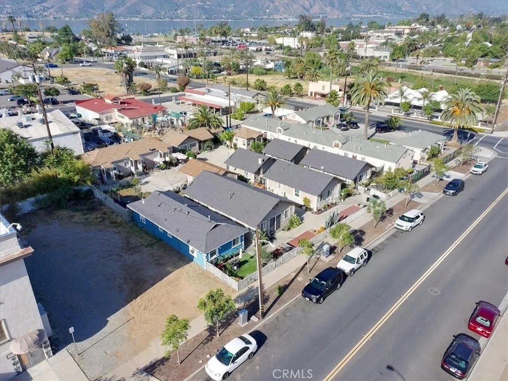 Photo of 120 W Heald Ave, Lake Elsinore, CA 92530 (MLS # IV26024597)