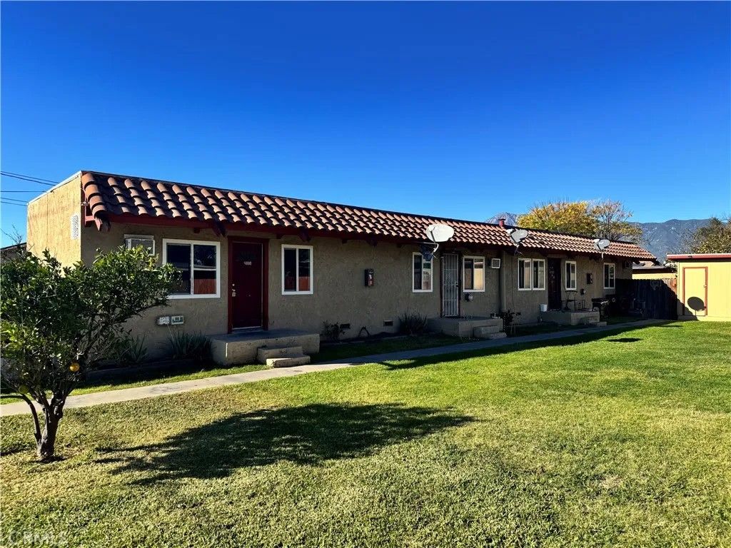 Photo of 14880 Randall Ave, Fontana, CA 92335 (MLS # CV25274089)