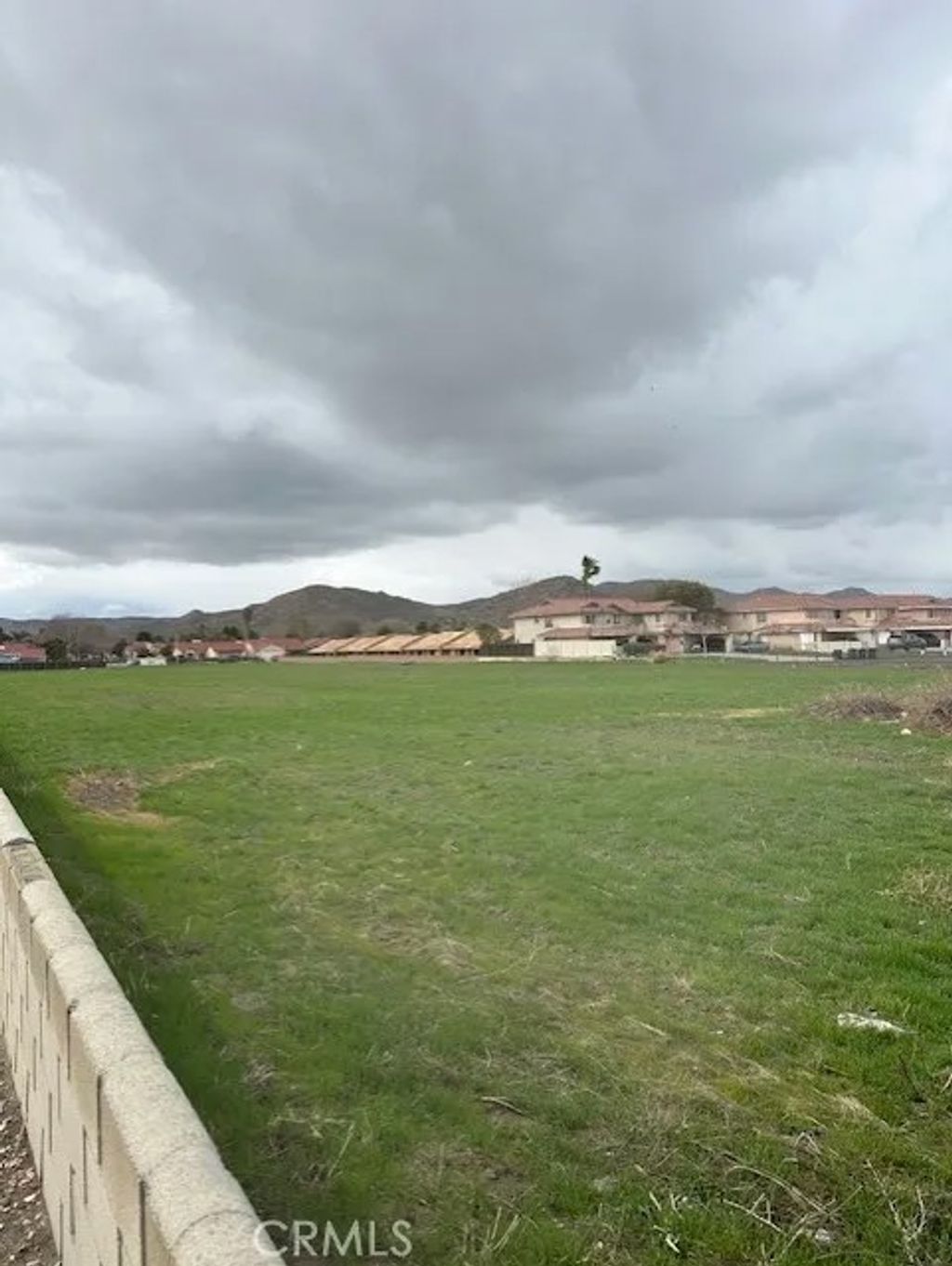 Photo of 411 N Sanderson Ave, Hemet, CA 92543 (MLS # SW26045191)