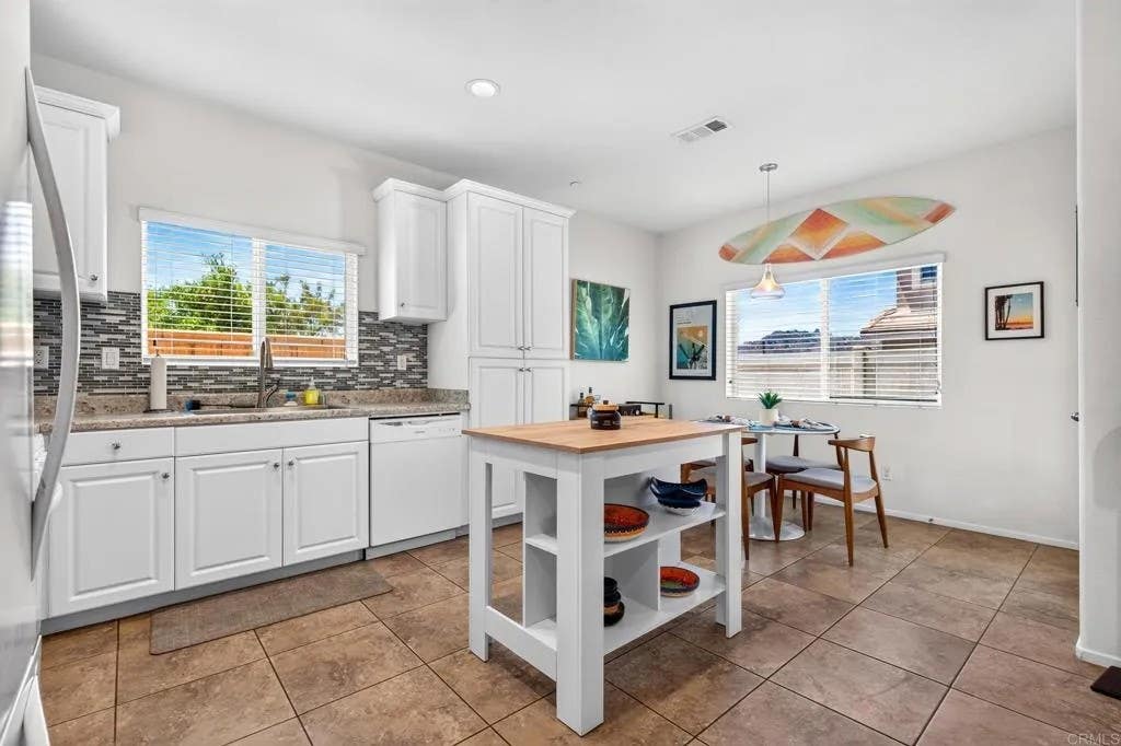 Photo of 259 Dun Blazer Way, Fallbrook, CA 92028 (MLS # PTP2605920)