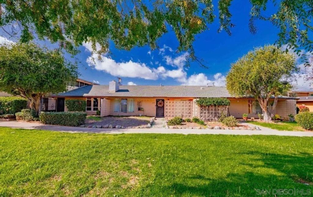 Photo of 514 Shady Lane unit C Ln, El Cajon, CA 92021 (MLS # 260009215)