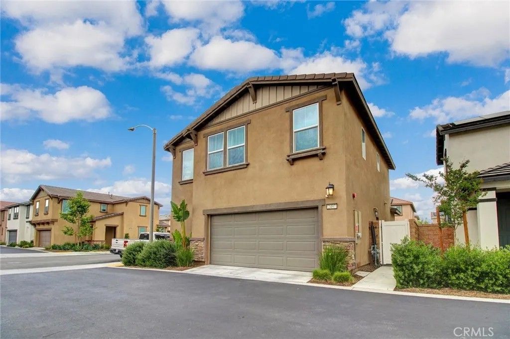 Photo of 2497 Gunner Ridge, Rialto, CA 92377 (MLS # SW26093261)