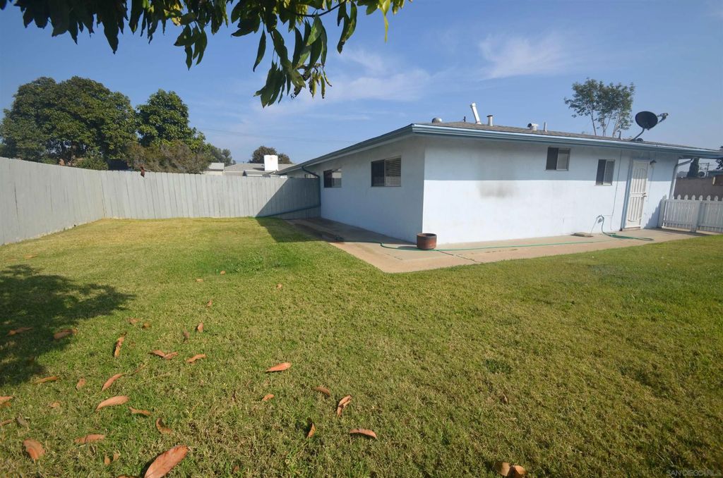 Photo of 1120 1st Ave, Chula Vista, CA 91911 (MLS # 250045155)