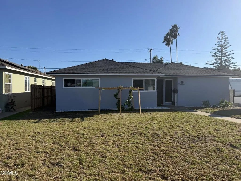 722 W Robert Avenue