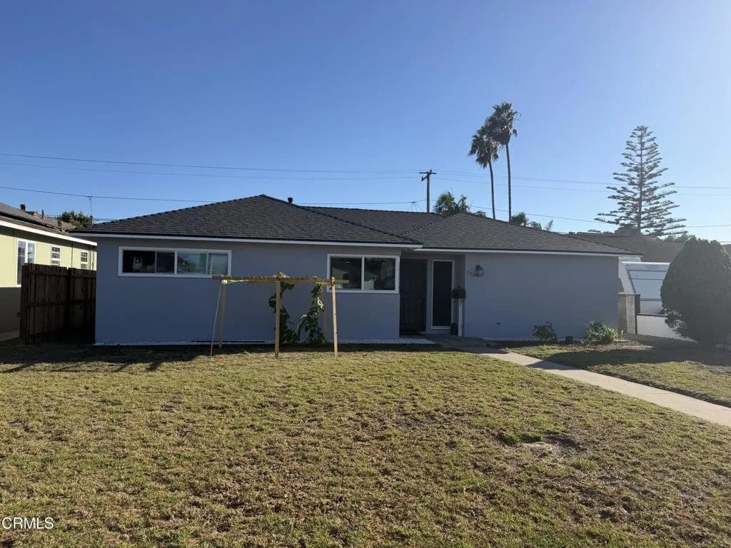 722 W Robert Avenue