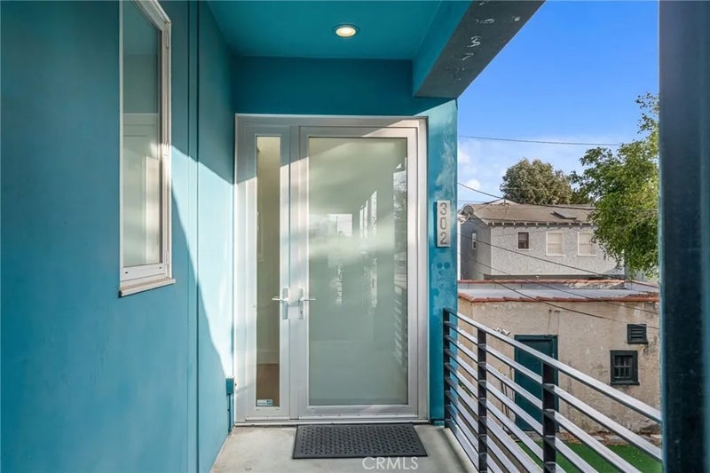 302 S Venice