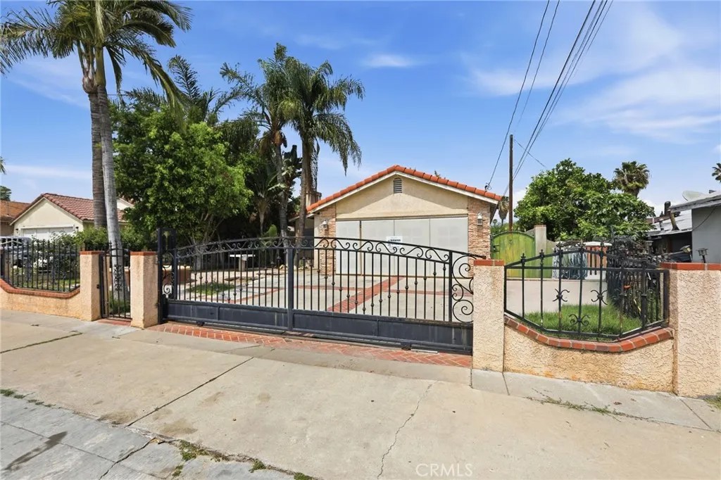1380 W 7th