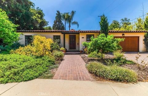 Photo of 460 University Circle, Claremont, CA 91711 (MLS # CV25246972) Photo of 460 University Circle, Claremont, CA 91711 (MLS # CV25246972)