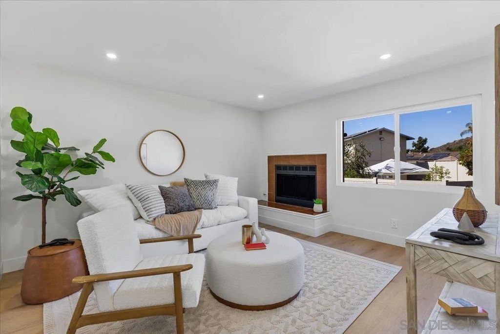 Photo of 1572 Stone Edge Cir, El Cajon, CA 92021 (MLS # 260006555)