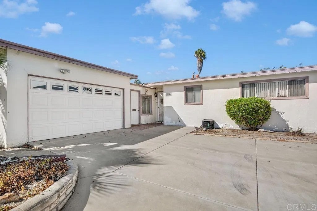 Photo of 4116 Thomas Street, Oceanside, CA 92056 (MLS # NDP2609437)