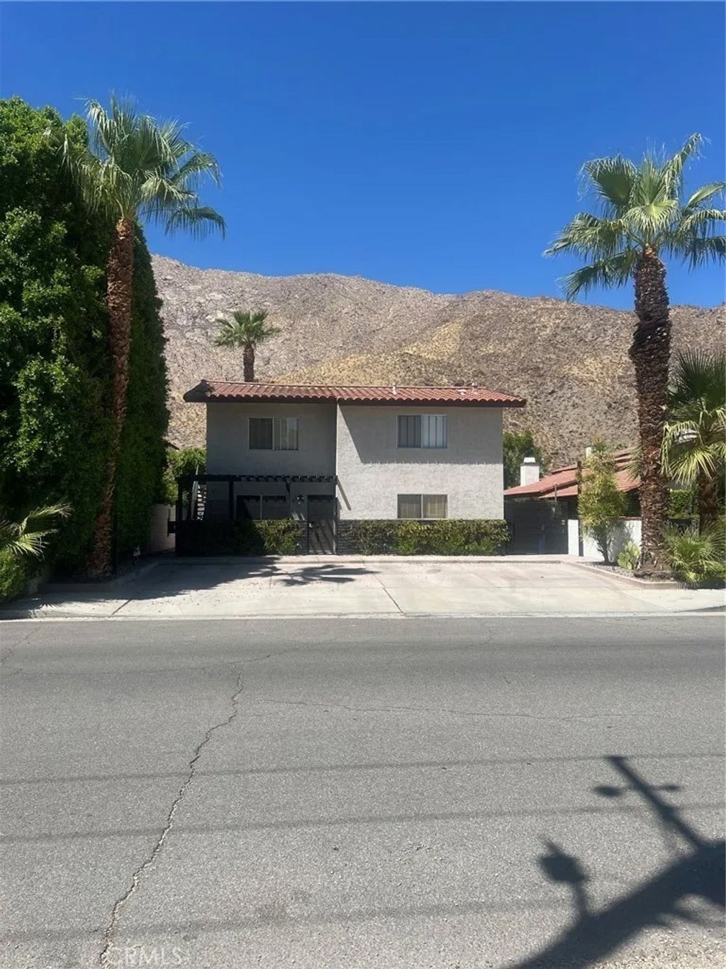 Photo of 225 S Cahuilla Rd, Palm Springs, CA 92262 (MLS # BB26038748)
