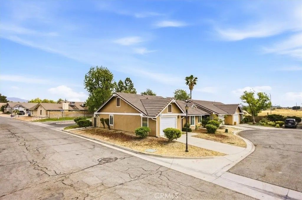 Photo of 1473 Ethan Allen Cir, San Jacinto, CA 92583 (MLS # IV26070937)