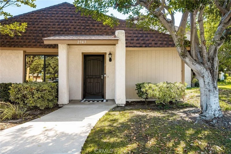 2943 N Cottonwood 1