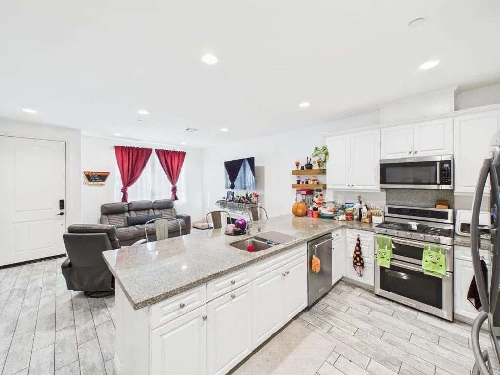 Photo of 1922 Corte Zafiro #136, Chula Vista, CA 91913 (MLS # PTP2508066)