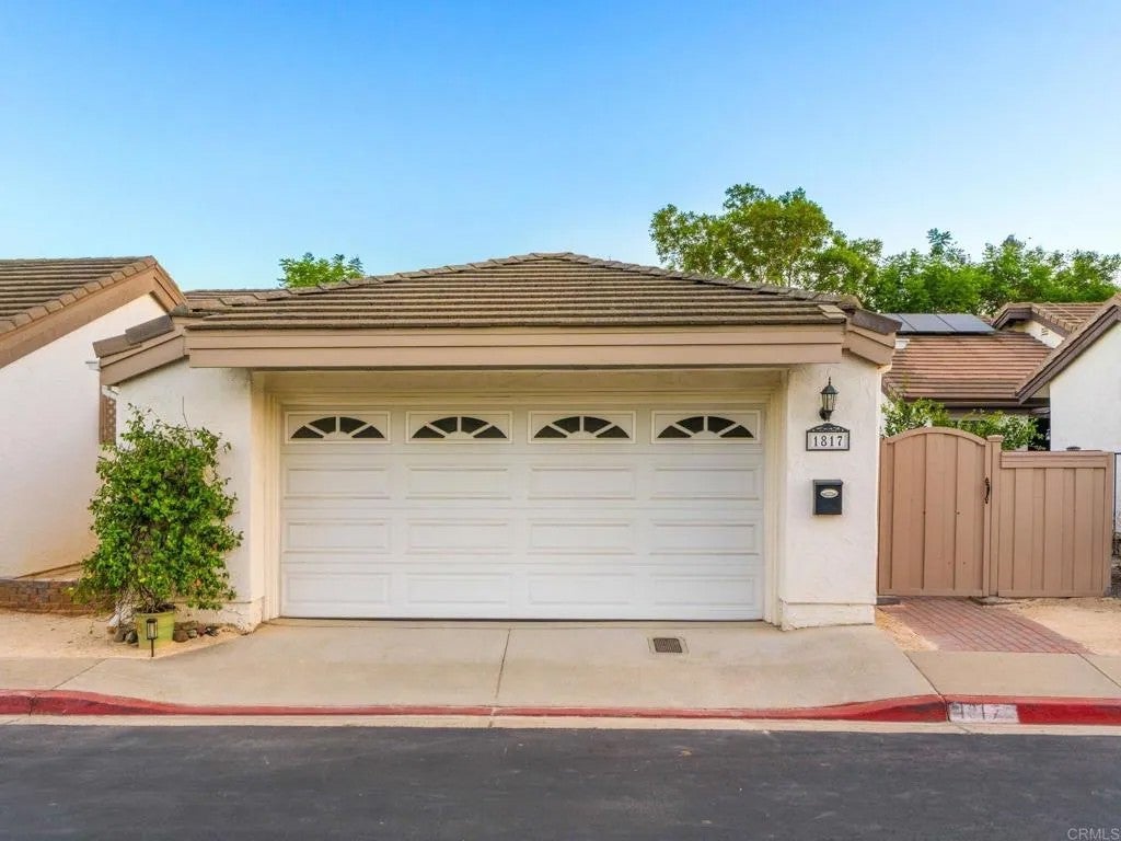 Photo of 1817 Castle GLN, Escondido, CA 92029 (MLS # NDP2608374)