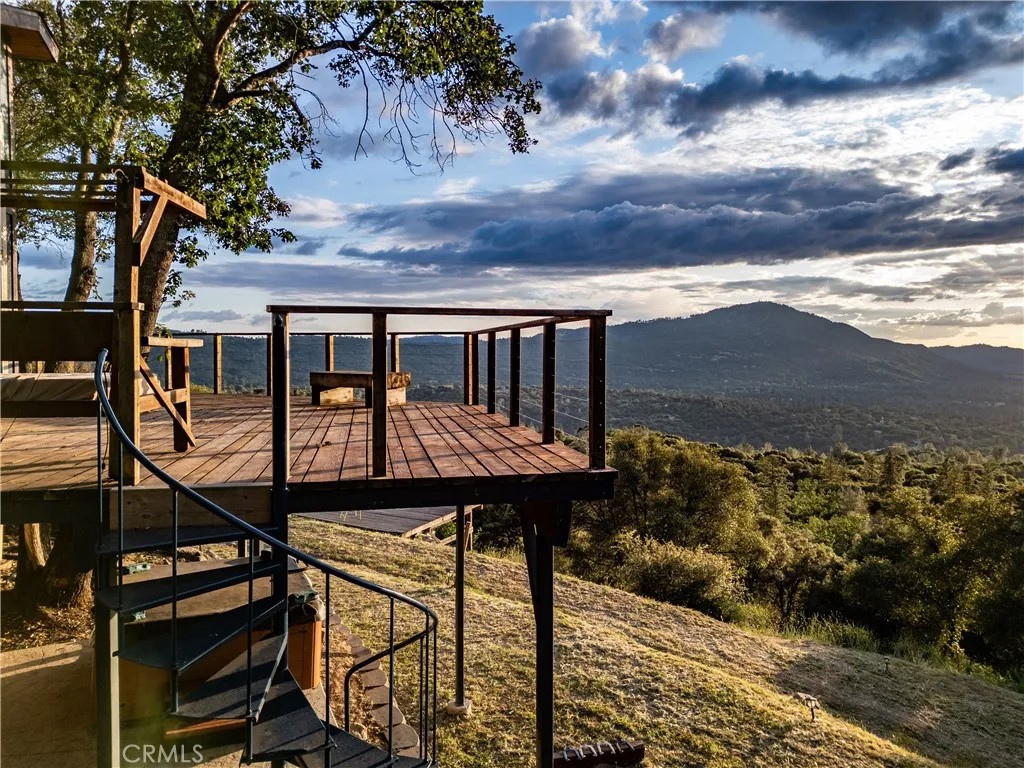 51571 Coyote Ridge