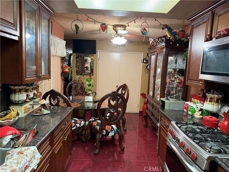 5905 Rosemead Boulevard 10