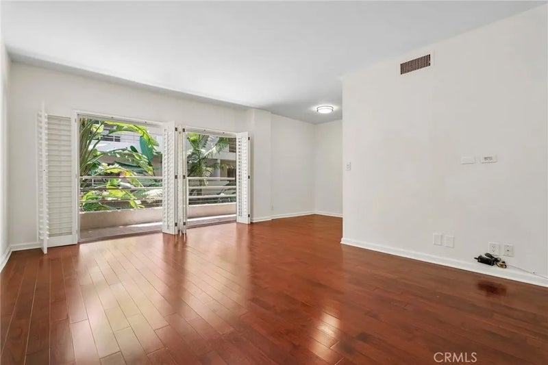 1131 Alta Loma