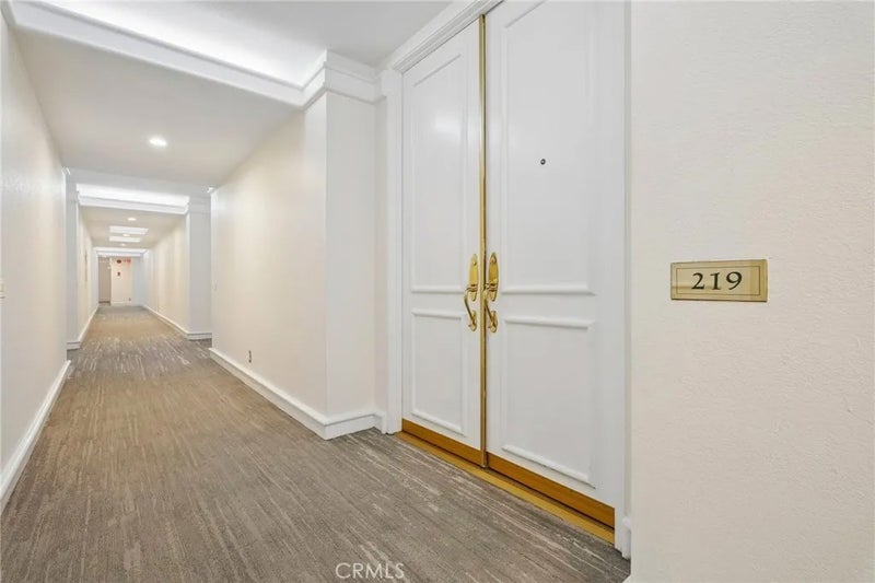 1131 Alta Loma