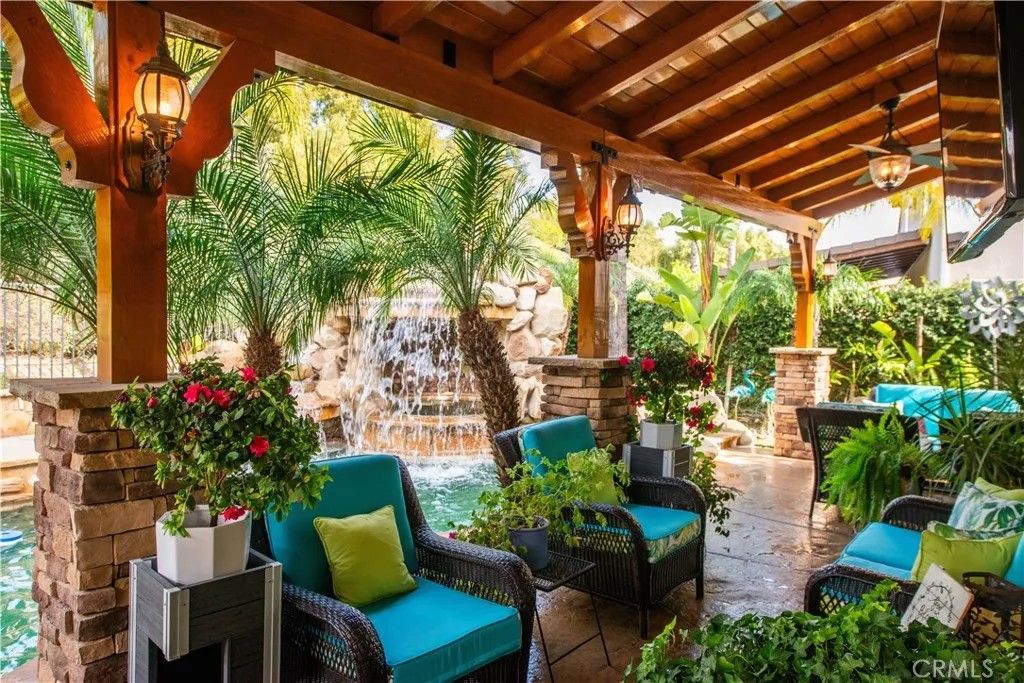 Photo of 26231 Beecher Ln, Stevenson Ranch, CA 91381 (MLS # SR26012657)