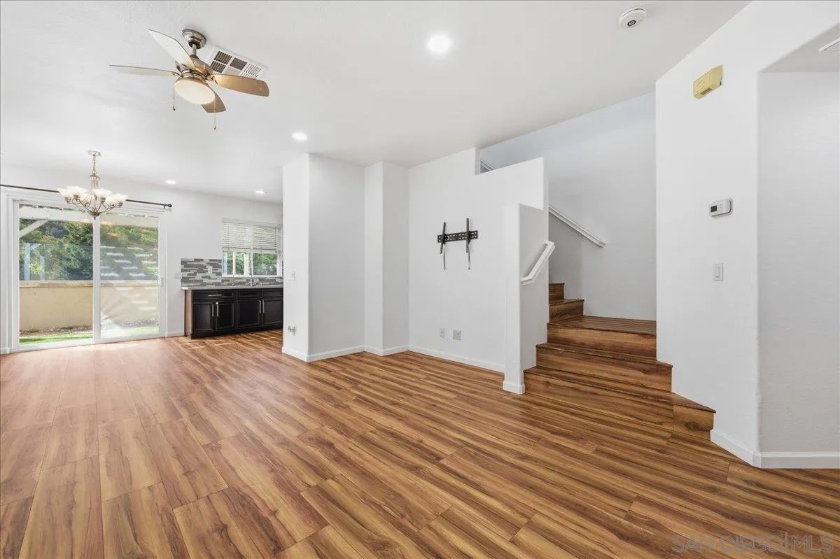 10294 Scripps Poway Pkwy 5