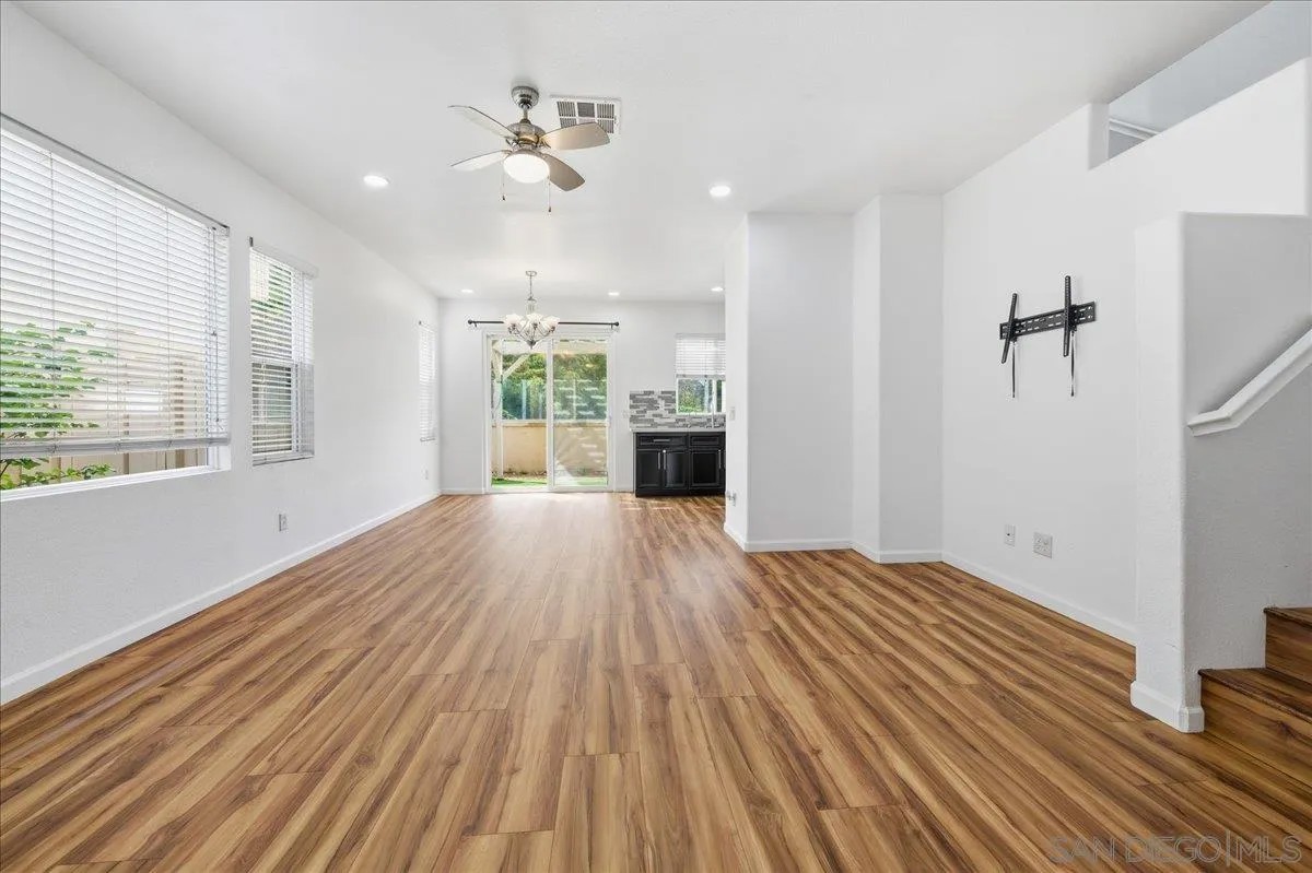 10294 Scripps Poway Pkwy 5