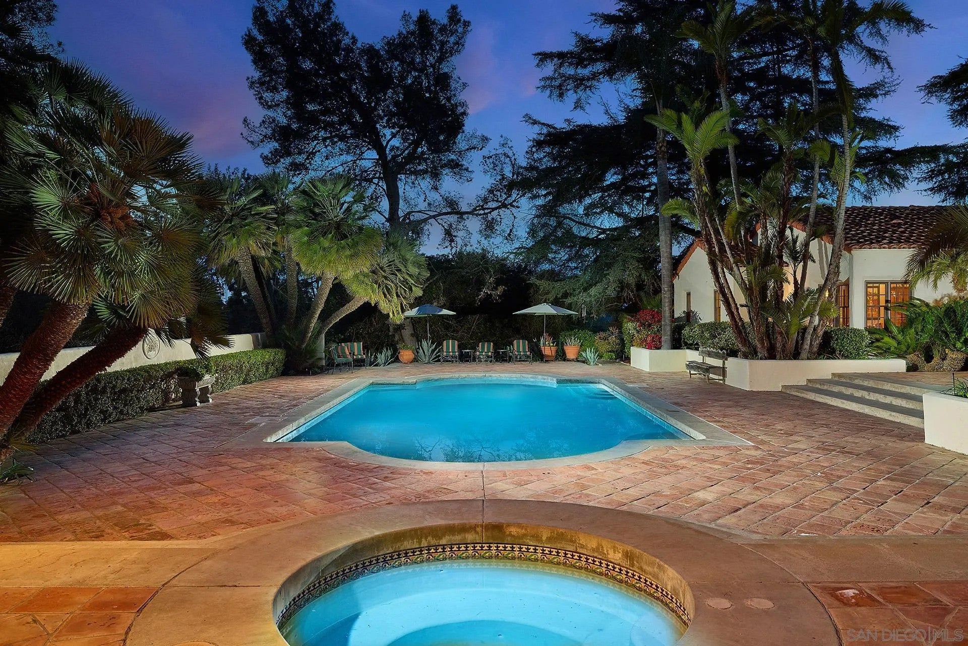 6525 Lago Lindo