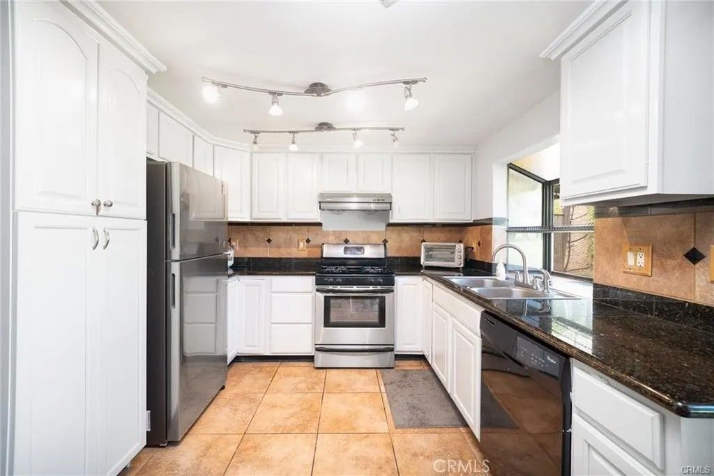 Photo of 3616 Whittlers Ln, West Covina, CA 91792 (MLS # TR26097688)
