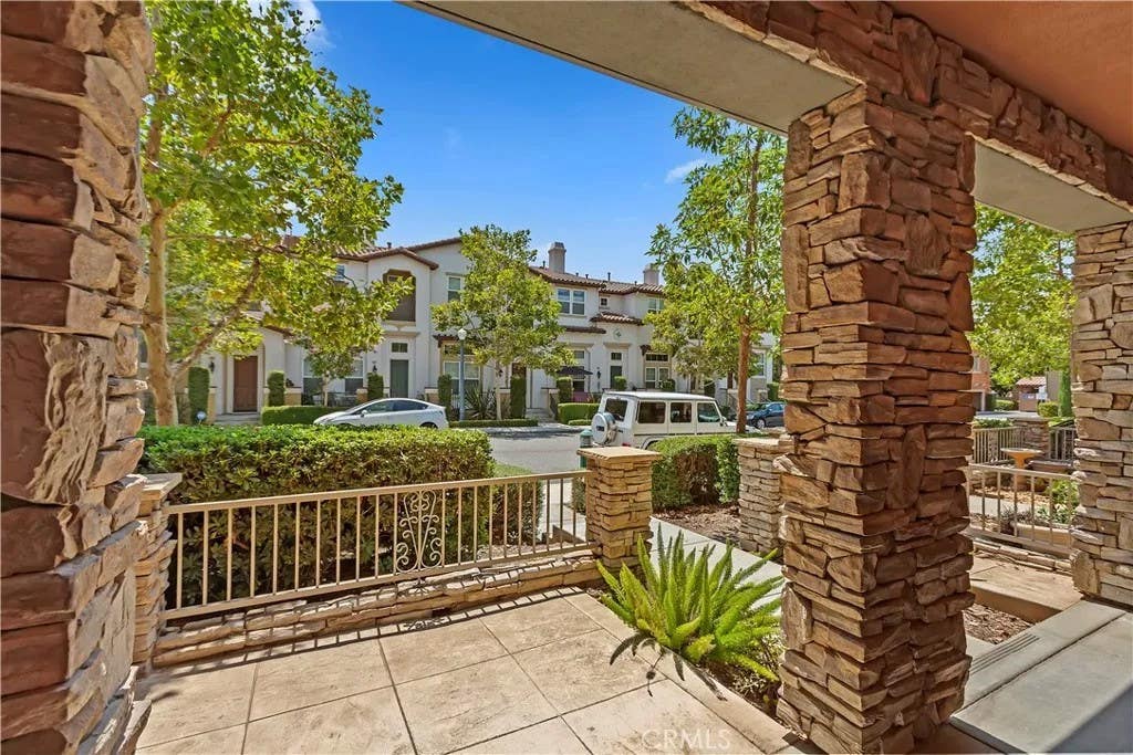 Photo of 617 Mckenna Street, Claremont, CA 91711 (MLS # CV26185774)