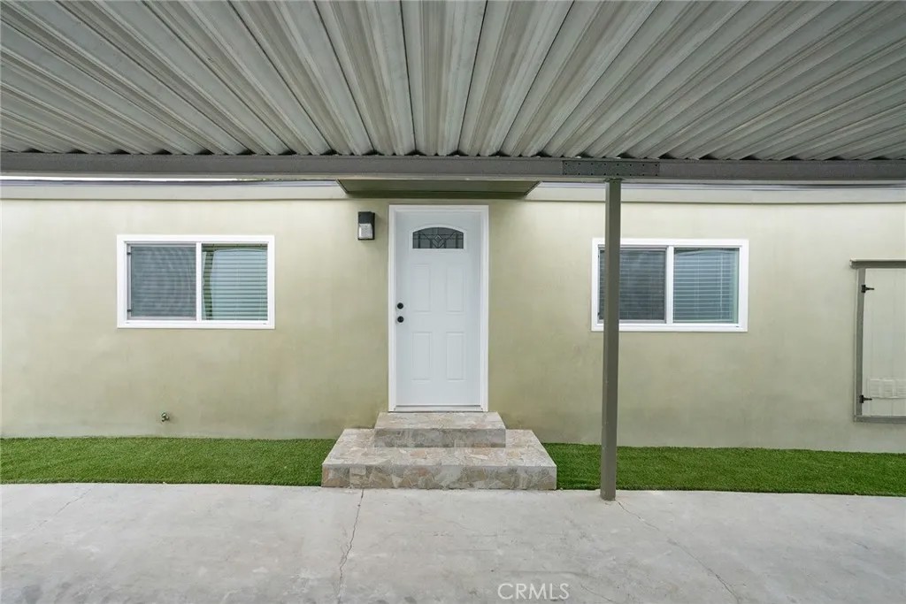 212 Las Brisas Circle