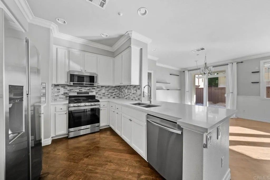 Photo of 24731 Valleywalk Street #6, Murrieta, CA 92562 (MLS # PTP2506314)
