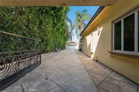 Tiny photo for 22851 Calvert Street, Woodland Hills, CA 91367 (MLS # SR25242878)