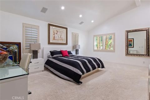 Tiny photo for 22851 Calvert Street, Woodland Hills, CA 91367 (MLS # SR25242878)
