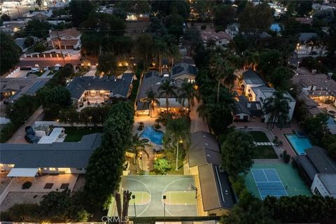 Tiny photo for 22851 Calvert Street, Woodland Hills, CA 91367 (MLS # SR25242878)