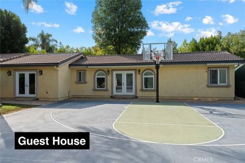 Tiny photo for 22851 Calvert Street, Woodland Hills, CA 91367 (MLS # SR25242878)