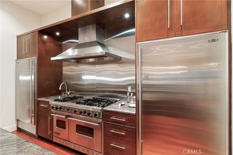 Tiny photo for 22851 Calvert Street, Woodland Hills, CA 91367 (MLS # SR25242878)