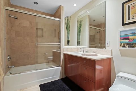 Tiny photo for 22851 Calvert Street, Woodland Hills, CA 91367 (MLS # SR25242878)