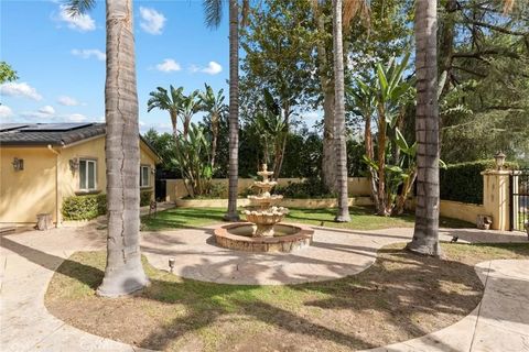 Tiny photo for 22851 Calvert Street, Woodland Hills, CA 91367 (MLS # SR25242878)
