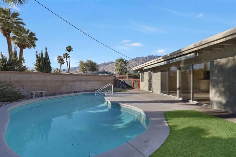 1617 E Paseo El Mirador