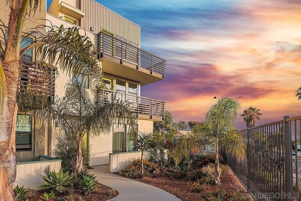 Photo of 1557 Vista Del Mar Way #3, Oceanside, CA 92054 (MLS # 250046233)