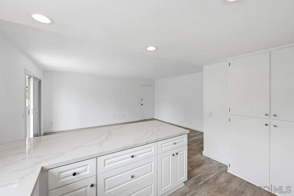 155 Rosebay Dr 40