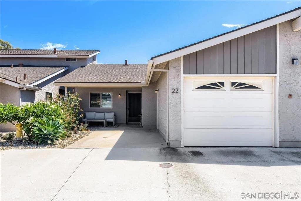 Photo of 3625 Vista Oceana #22, Oceanside, CA 92057 (MLS # 260020800)
