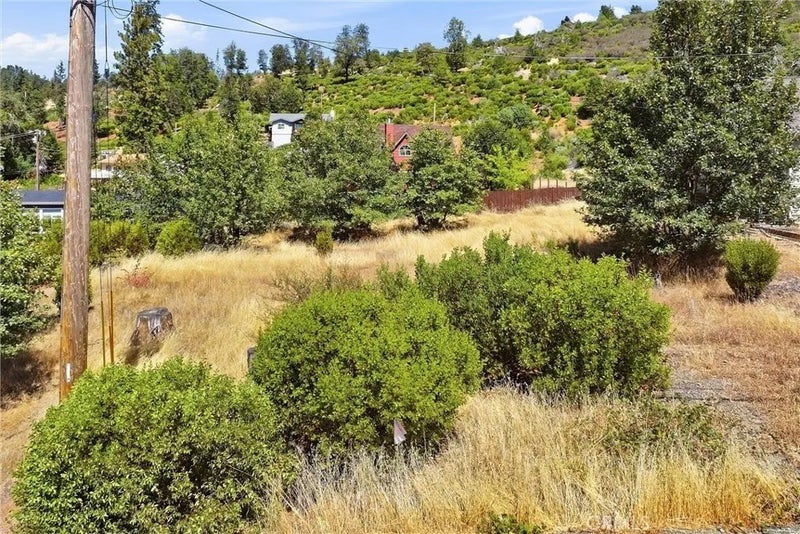 15374 Summit