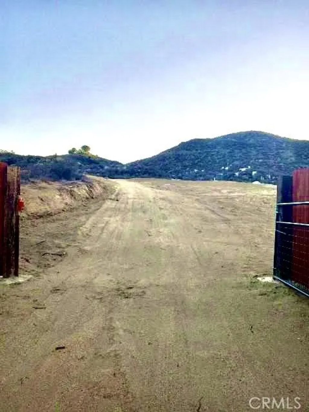 Photo of 47422 De Portola, Hemet, CA 92544 (MLS # PW26015287)