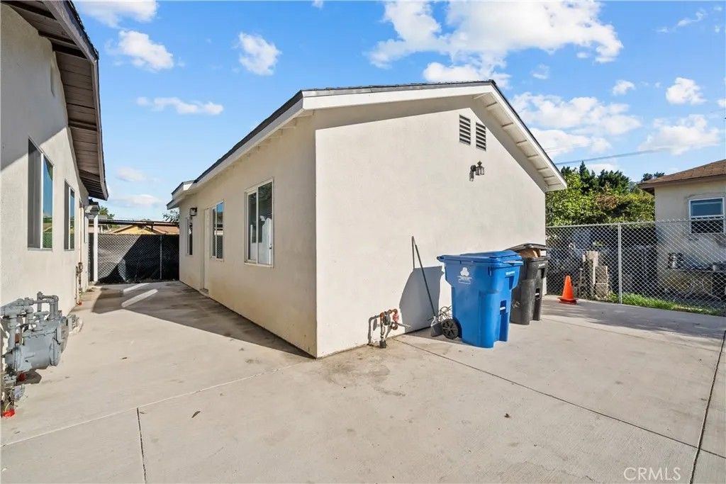 Photo of 10556 Laurel Canyon Blvd, Pacoima, CA 91331 (MLS # SR26091062)