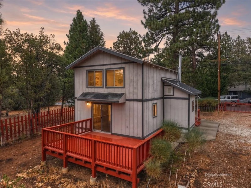 418 Sunset Lane