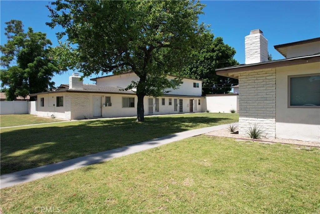 Photo of 625 W Provential Drive, Anaheim, CA 92805 (MLS # OC26098490)