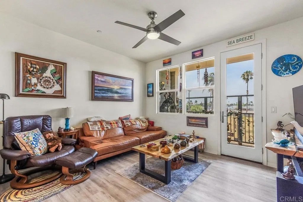 525 Sandpiper Way