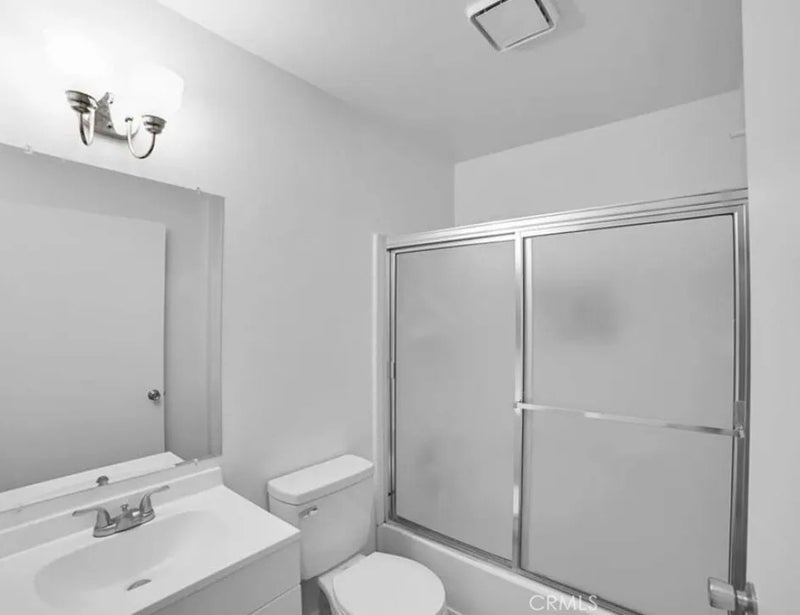 12601 Van Nuys 241