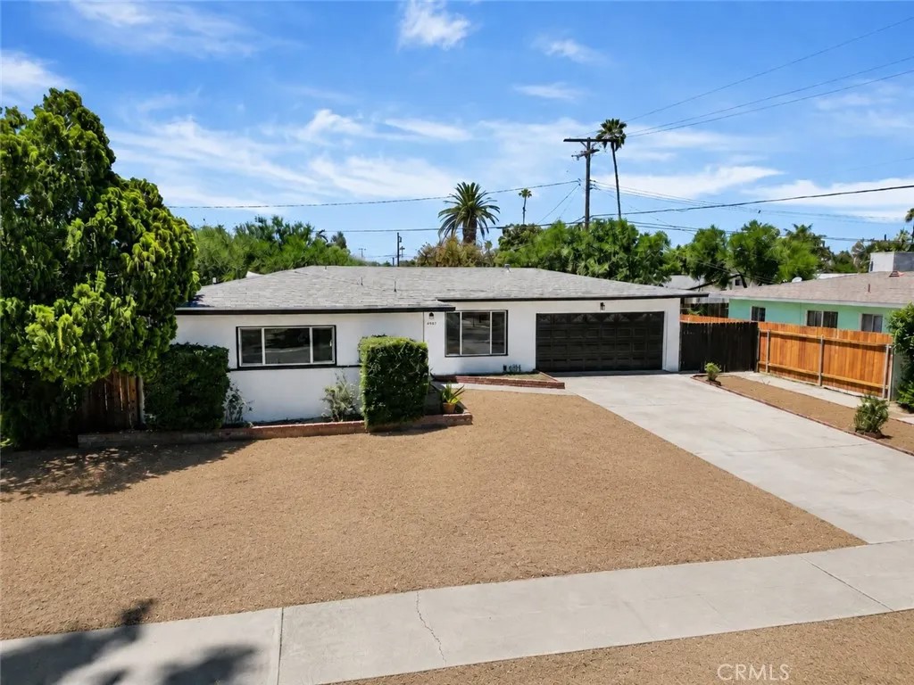4092 Overland